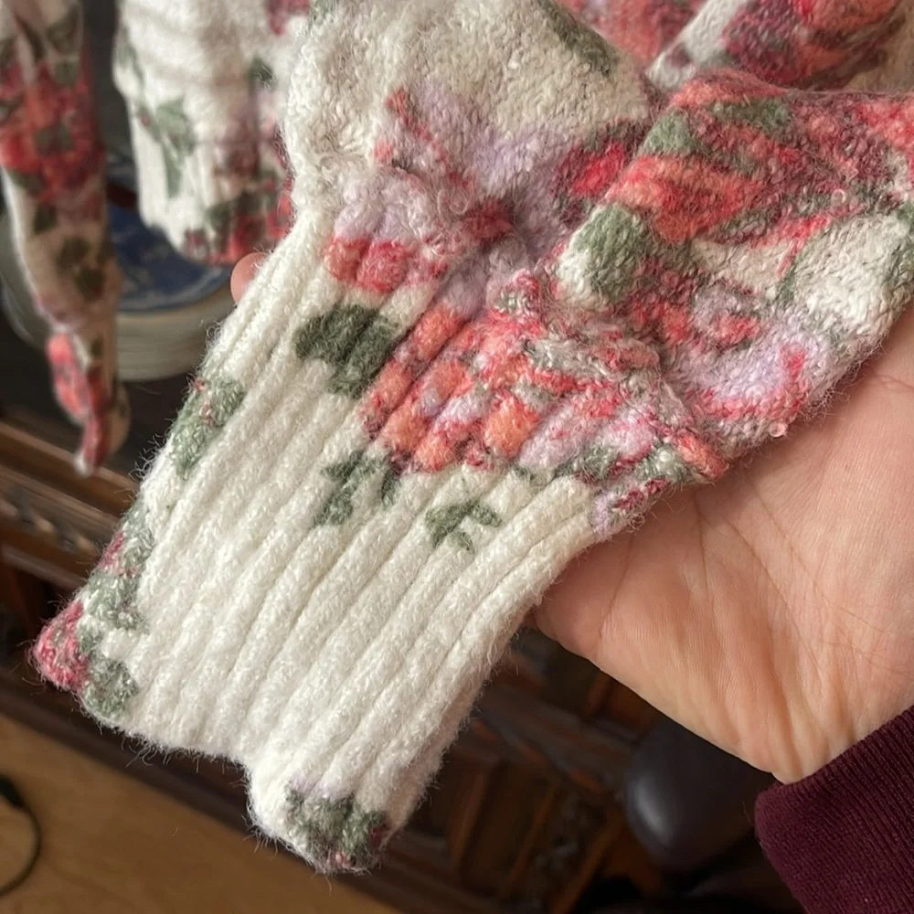 Free People Bed of Roses Sweater SZ M - Picture 8 of 11